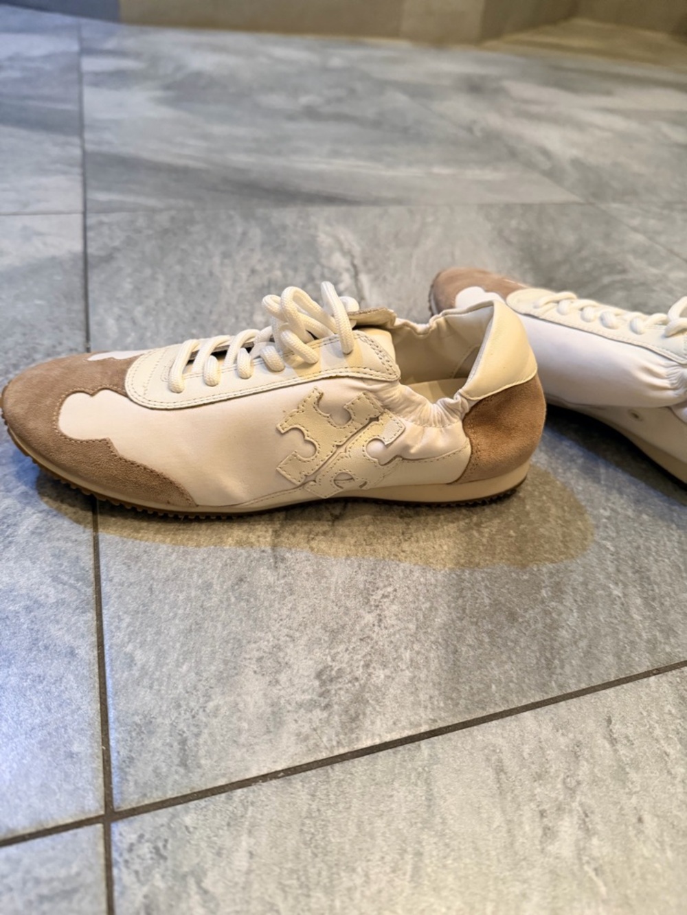 Women’s Tory Burch Cream & Taupe Leather Sneakers with Logo